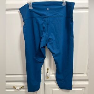 Lululemon Wunder Train HR Tight Tight 25” Capri Leggings Pants Women’s Size 20